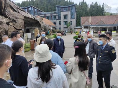 滎經(jīng)縣文化體育和旅游局 開(kāi)展“5.1”節(jié)前安全生產(chǎn)聯(lián)合大檢查