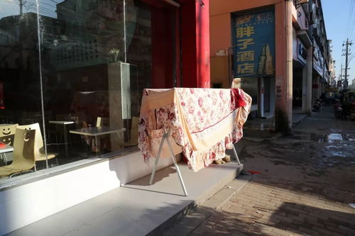 崇仁縣整治占道經(jīng)營，助力創(chuàng)建全省文明城市與旅游景區(qū)規(guī)范管理