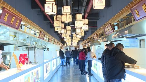 敦煌冬季夜市火熱開啟 游客深度體驗“逛吃”樂趣